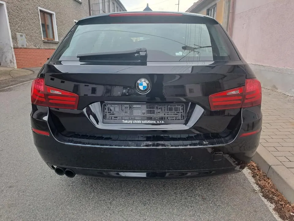 BMW F10 photo 2