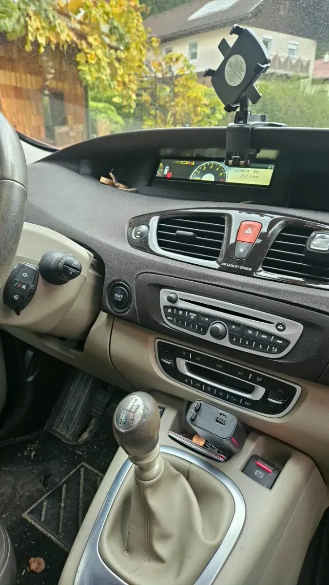 Renault Megane 2011 photo 3