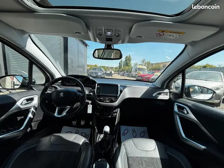Peugeot 2008 2017 photo 4