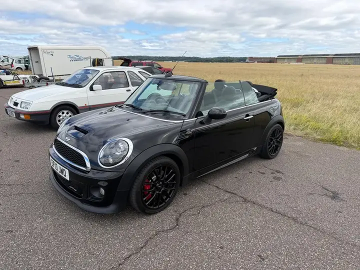 Mini Convertible 2013 photo 2