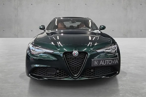 Alfa Romeo Giulia 2021 photo 3