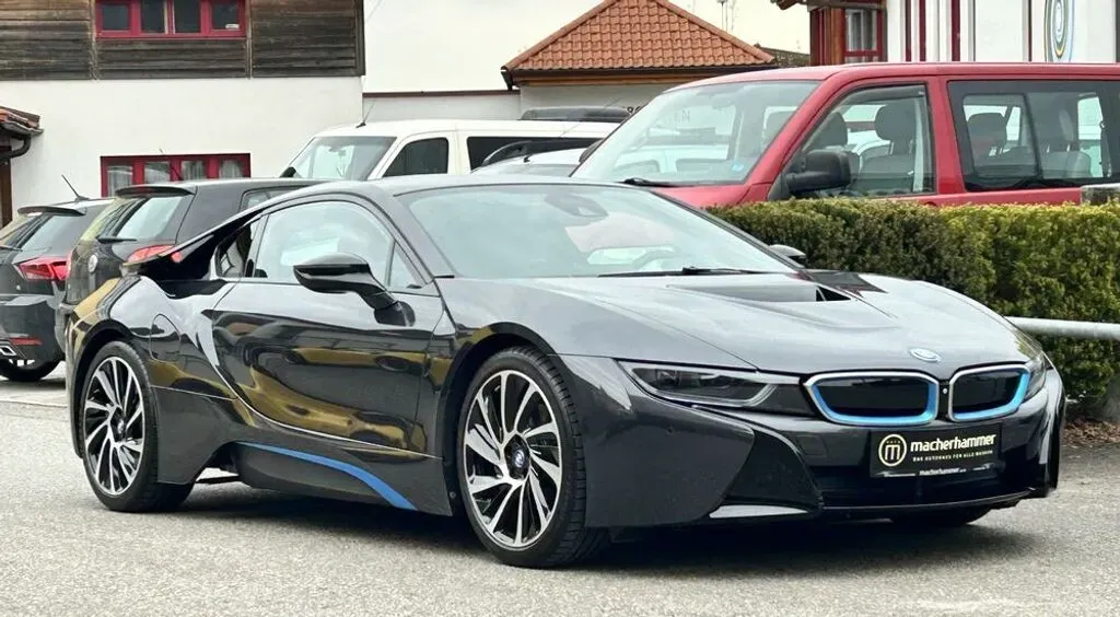 BMW I8 2015 photo 2