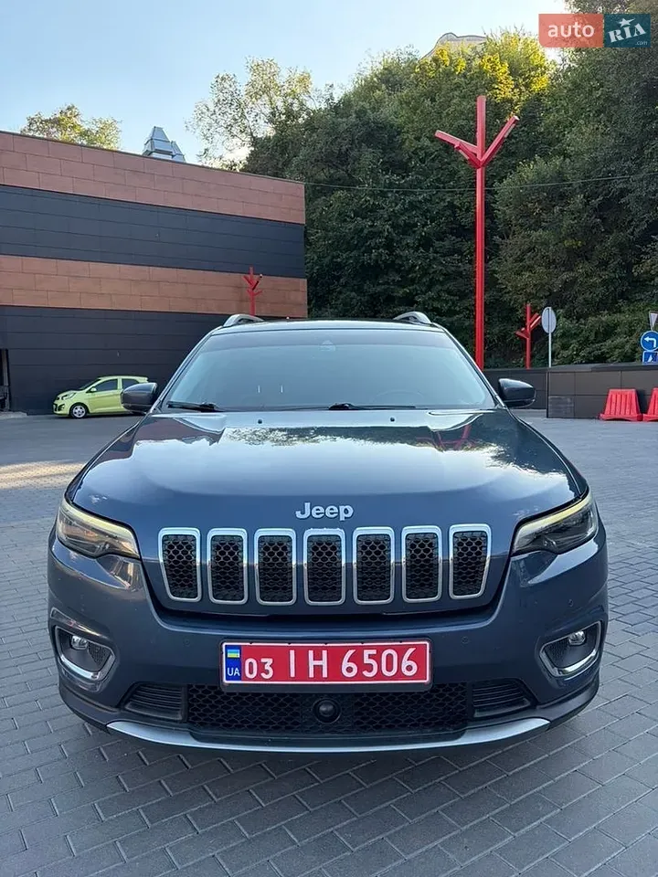Jeep Cherokee 2020 photo 2