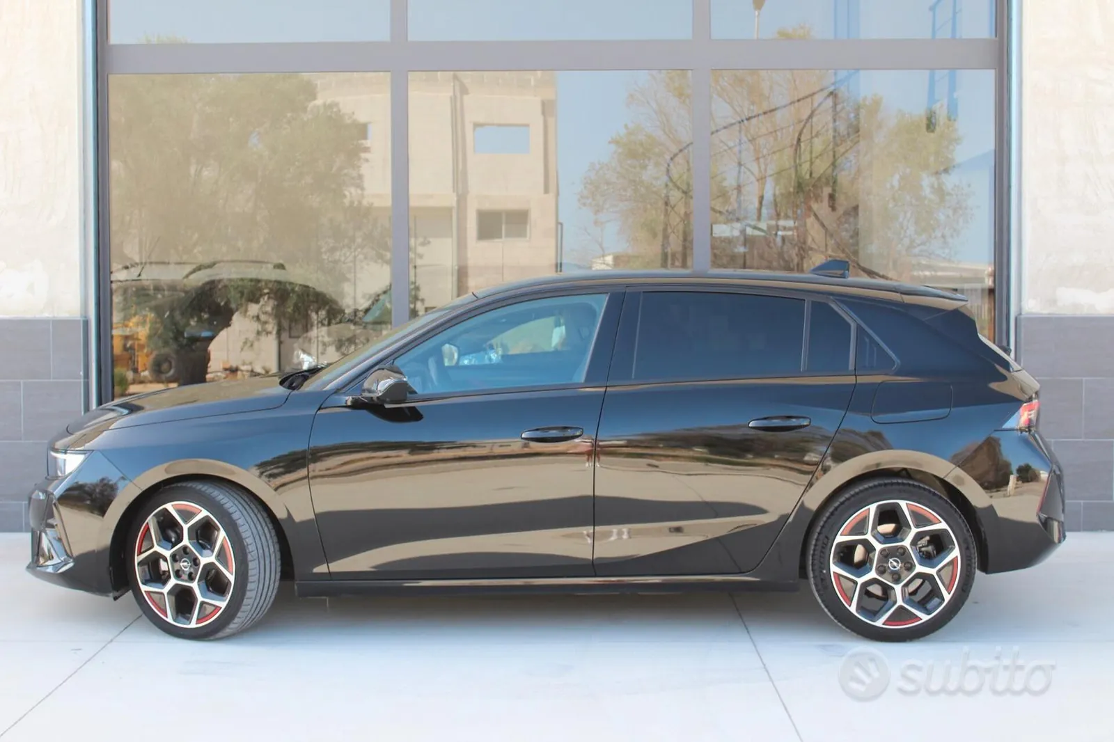 Opel Astra 2022 photo 4