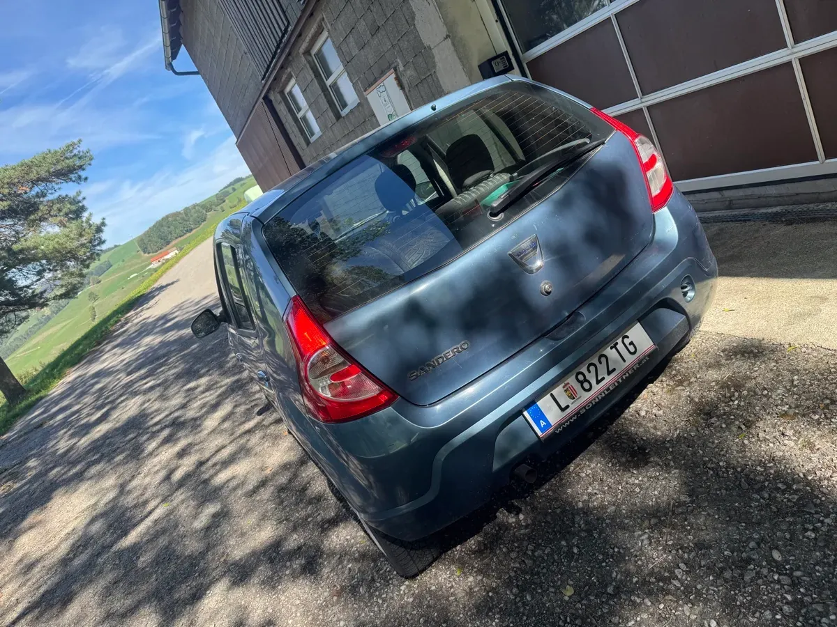 Dacia Sandero 2012 photo 3