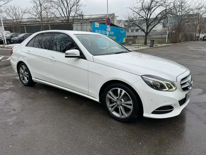 Mercedes-Benz E-Class 2014 photo 2