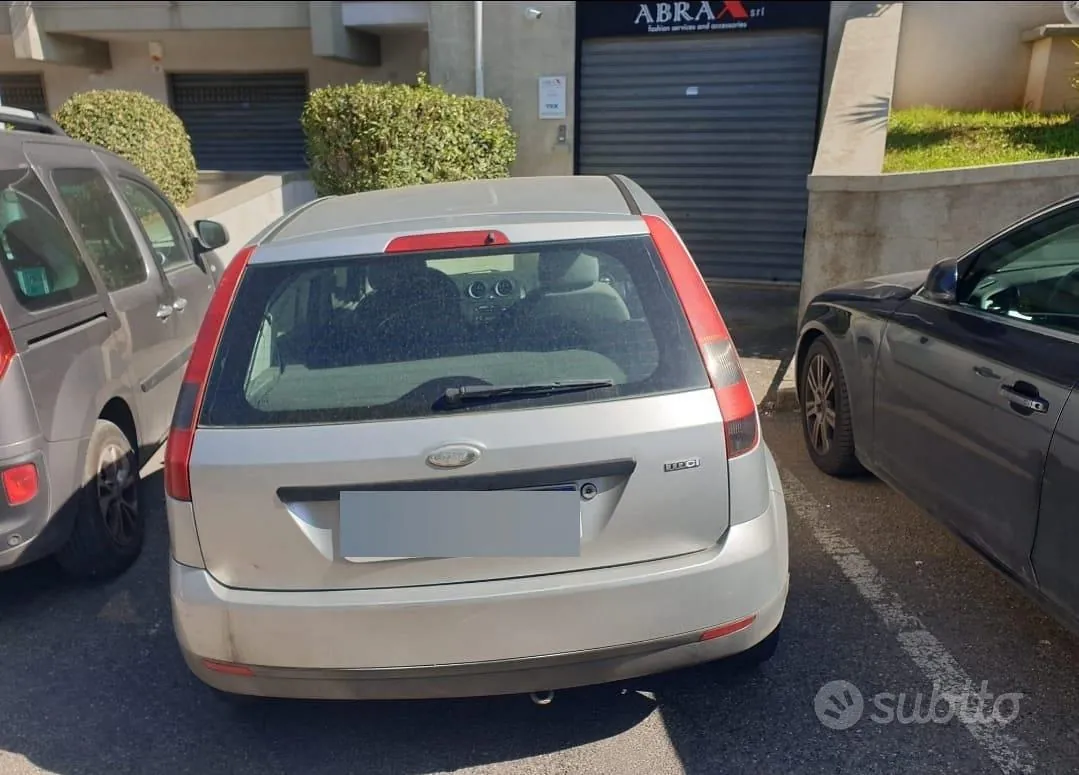 Ford Fiesta 2002 photo 2