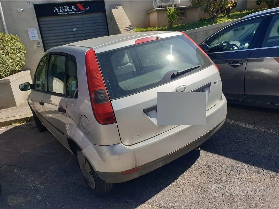 Ford Fiesta 2002 photo 3