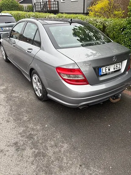 Mercedes-Benz C180 2011 photo 2