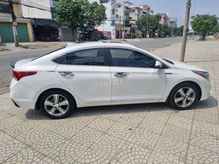 Hyundai Accent 2019 photo 3