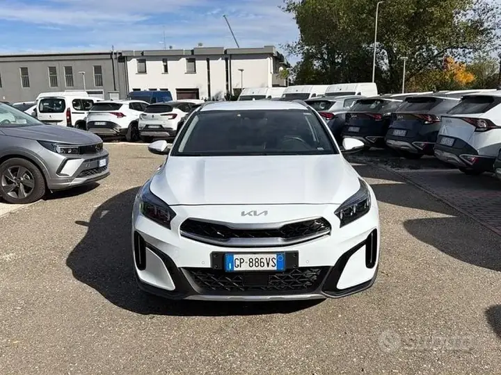 Kia Xceed 2023 photo 2