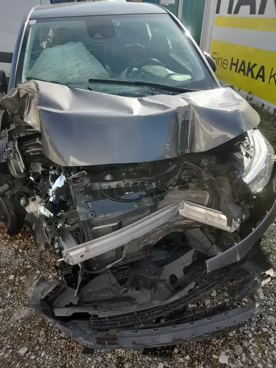 Opel Crossland 2022 photo 2