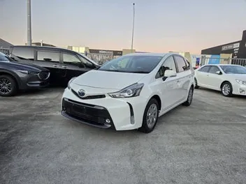 Toyota Prius 2021 photo 2