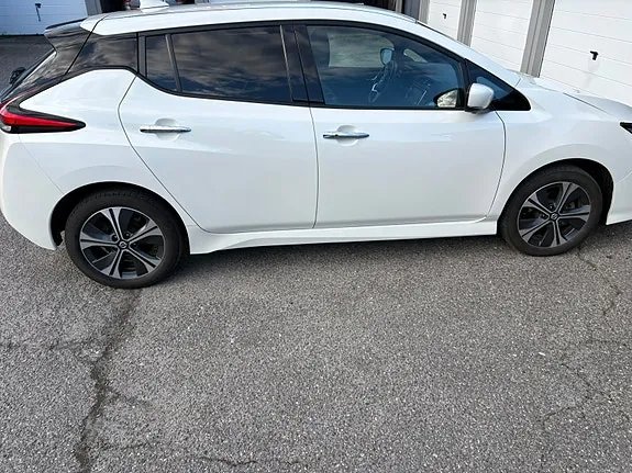 Nissan Leaf 2022 photo 5