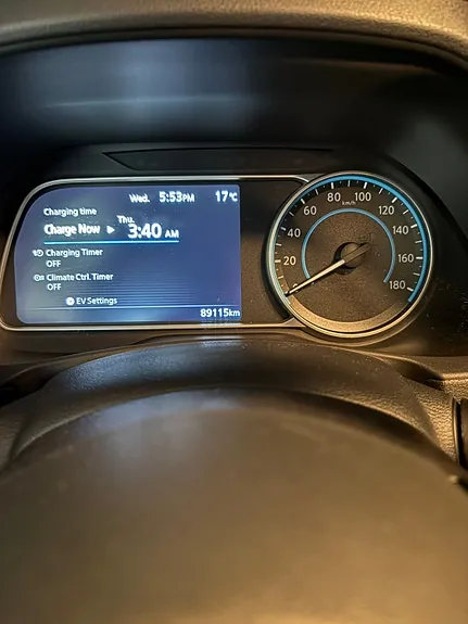 Nissan Leaf 2022 photo 2