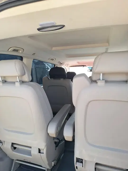 Mercedes-Benz Viano 2010 photo 2