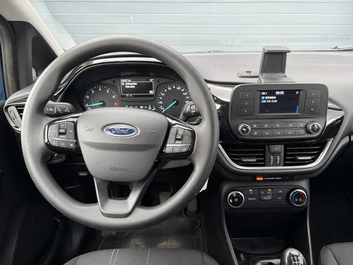 Ford Fiesta 2017 photo 3