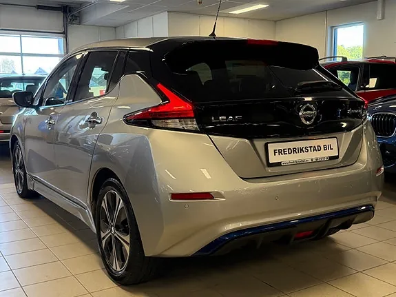 Nissan Leaf 2018 photo 2
