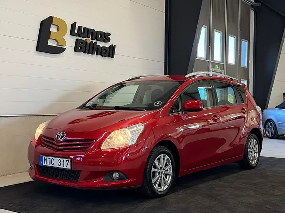 Toyota Verso 2012 photo 2