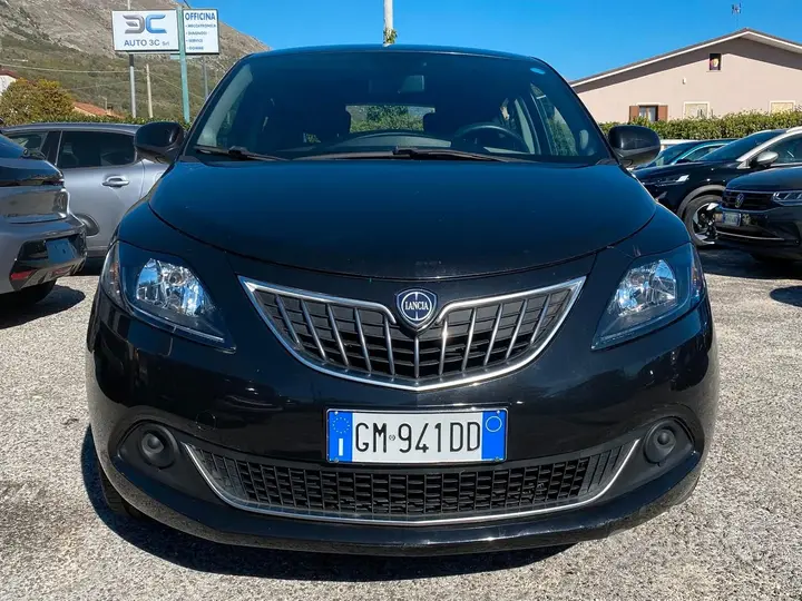 Lancia Ypsilon 2022 photo 2