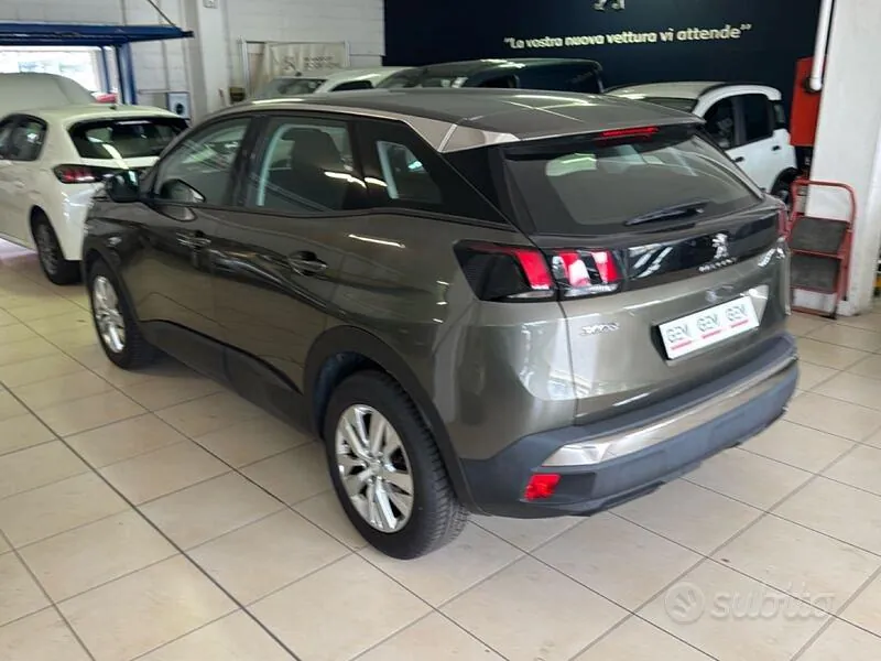 Peugeot 3008 2020 photo 3