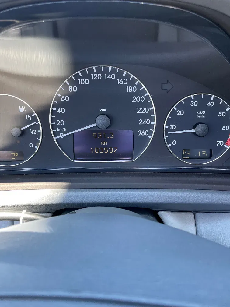 Mercedes-Benz Clk-Class 2003 photo 3