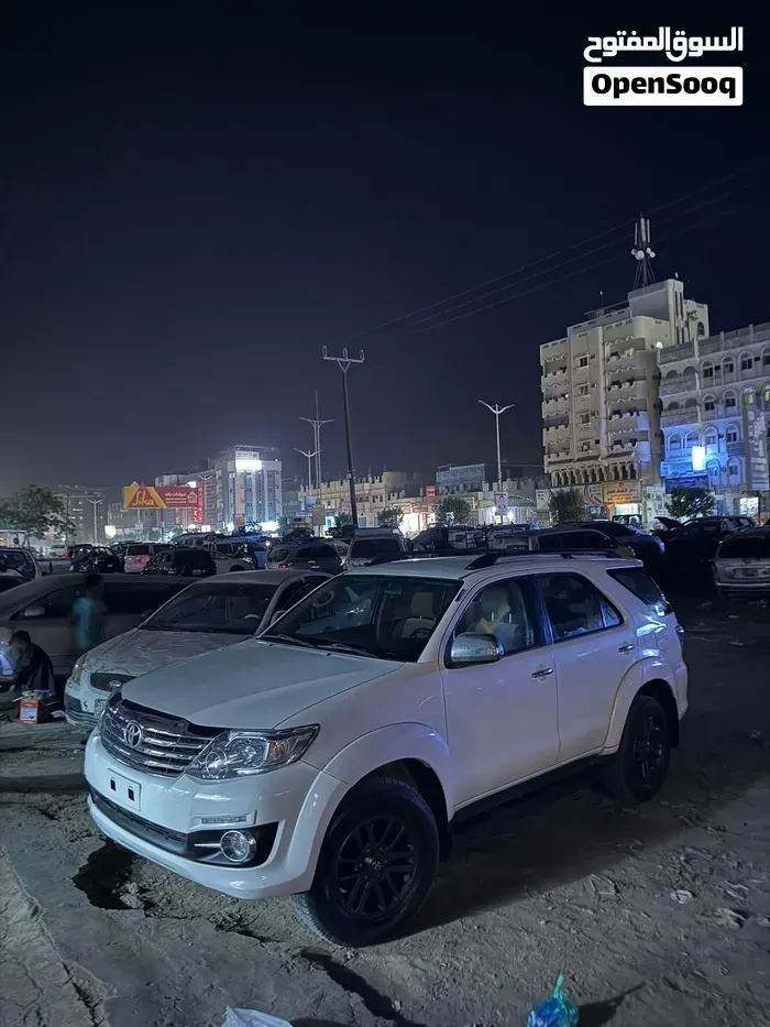 Toyota Fortuner 2015 photo 5
