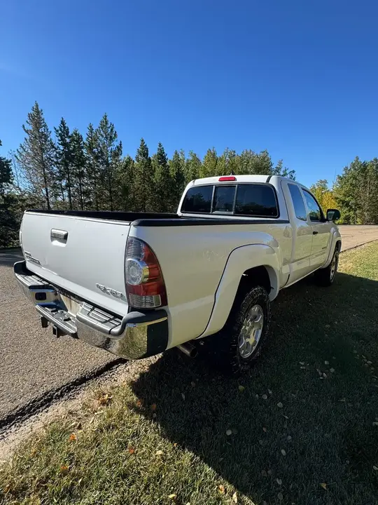 Toyota Tacoma 2015 photo 4