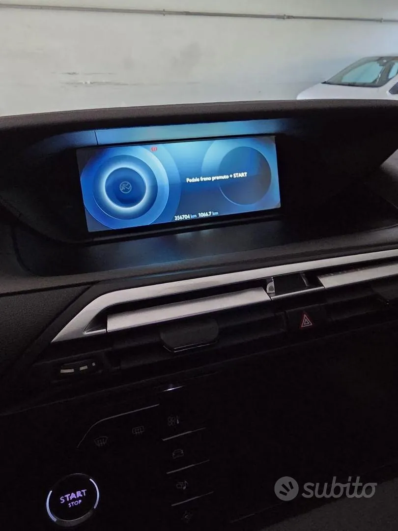 Citroen C4 Picasso 2015 photo 2