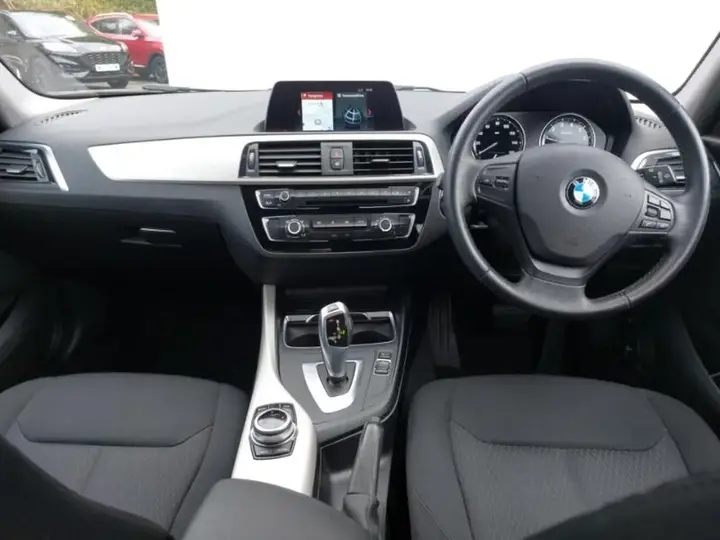 BMW 1 Series 2017 photo 3