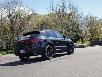 Porsche Macan 2023 photo 3