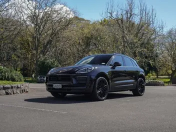 Porsche Macan 2023 photo 2