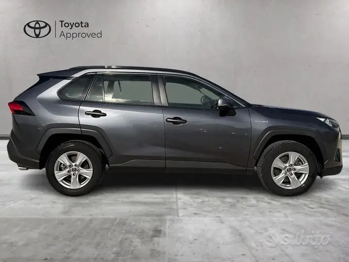 Toyota Rav4 2021 photo 4