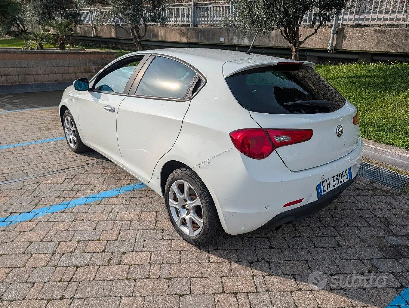 Alfa Romeo Giulietta 2011 photo 3