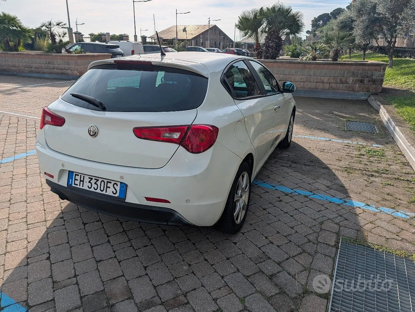 Alfa Romeo Giulietta 2011 photo 4