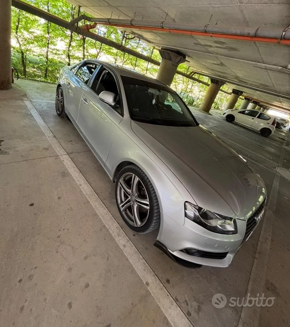Audi A4 2009 photo 3