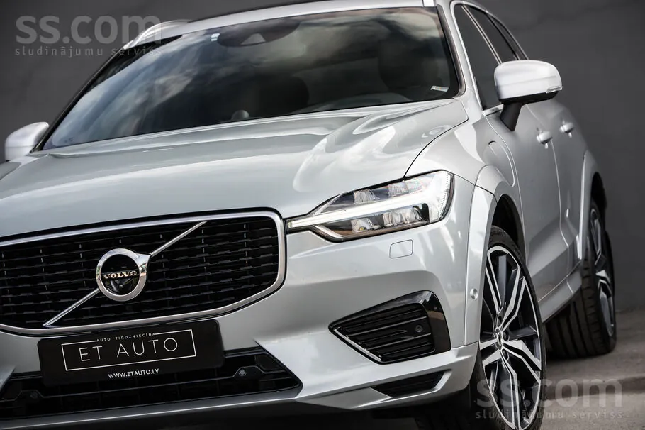 Volvo Xc60 2018 photo 2