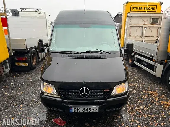 Mercedes-Benz Sprinter 313 2004 photo 2