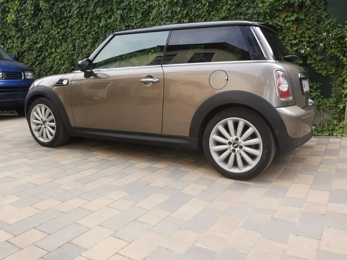 Mini Cooper 2012 photo 2