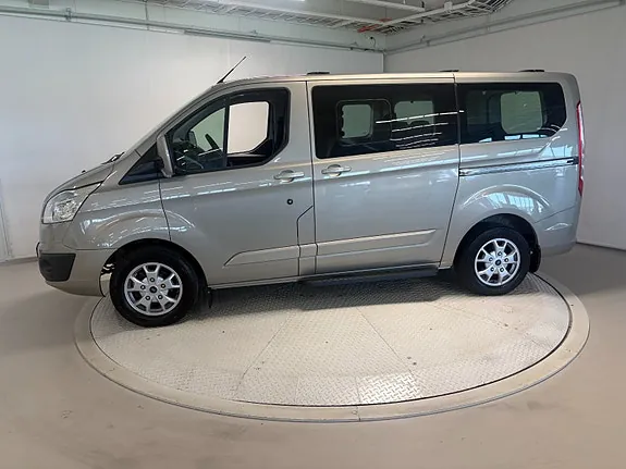 Ford Tourneo Custom 2013 photo 2