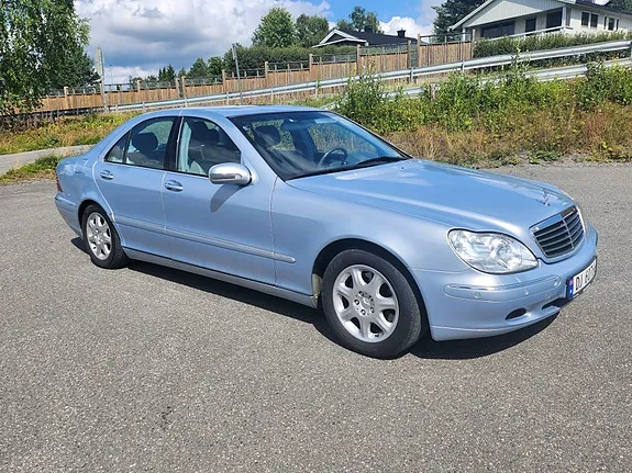Mercedes-Benz S320 1999 photo 2