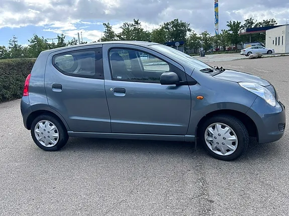Suzuki Alto 2010 photo 4