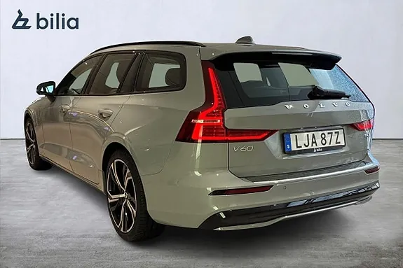 Volvo V60 2025 photo 2