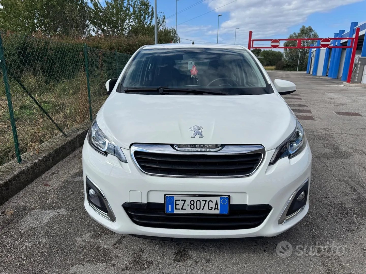 Peugeot 108 2015 photo 4