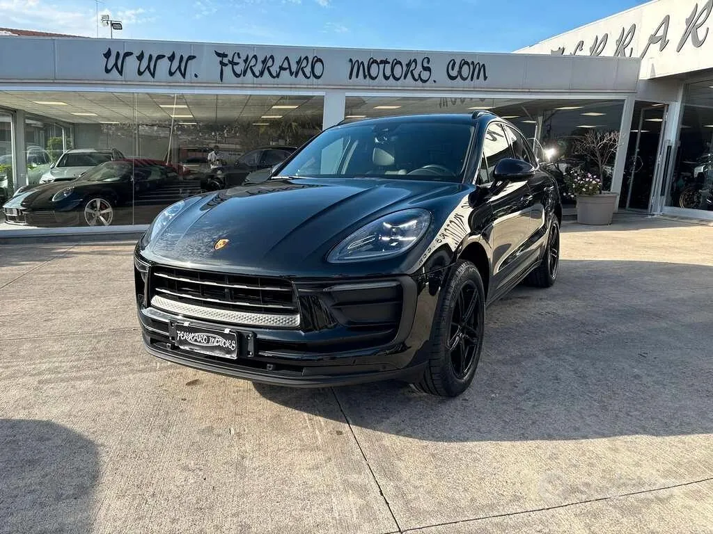 Porsche Macan 2023 photo 2
