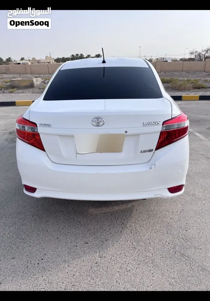 Toyota Yaris 2014 photo 2