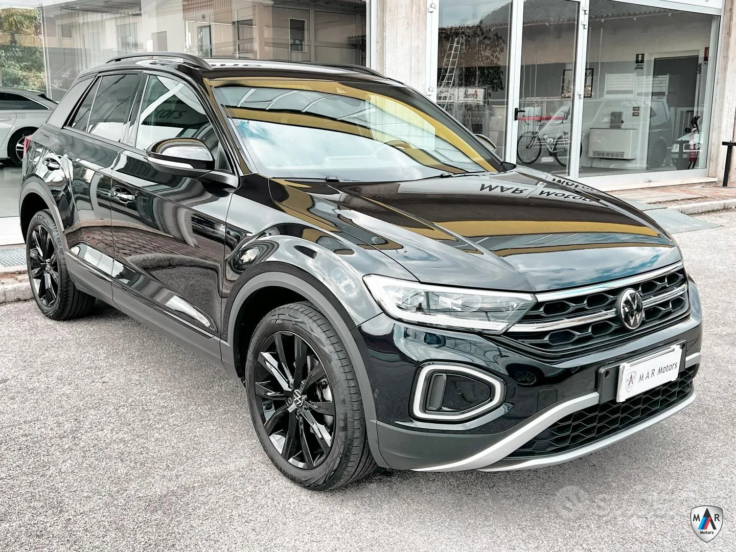 Volkswagen T-Roc 2023 photo 3