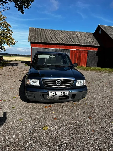 Mazda B2500 2003 photo 2