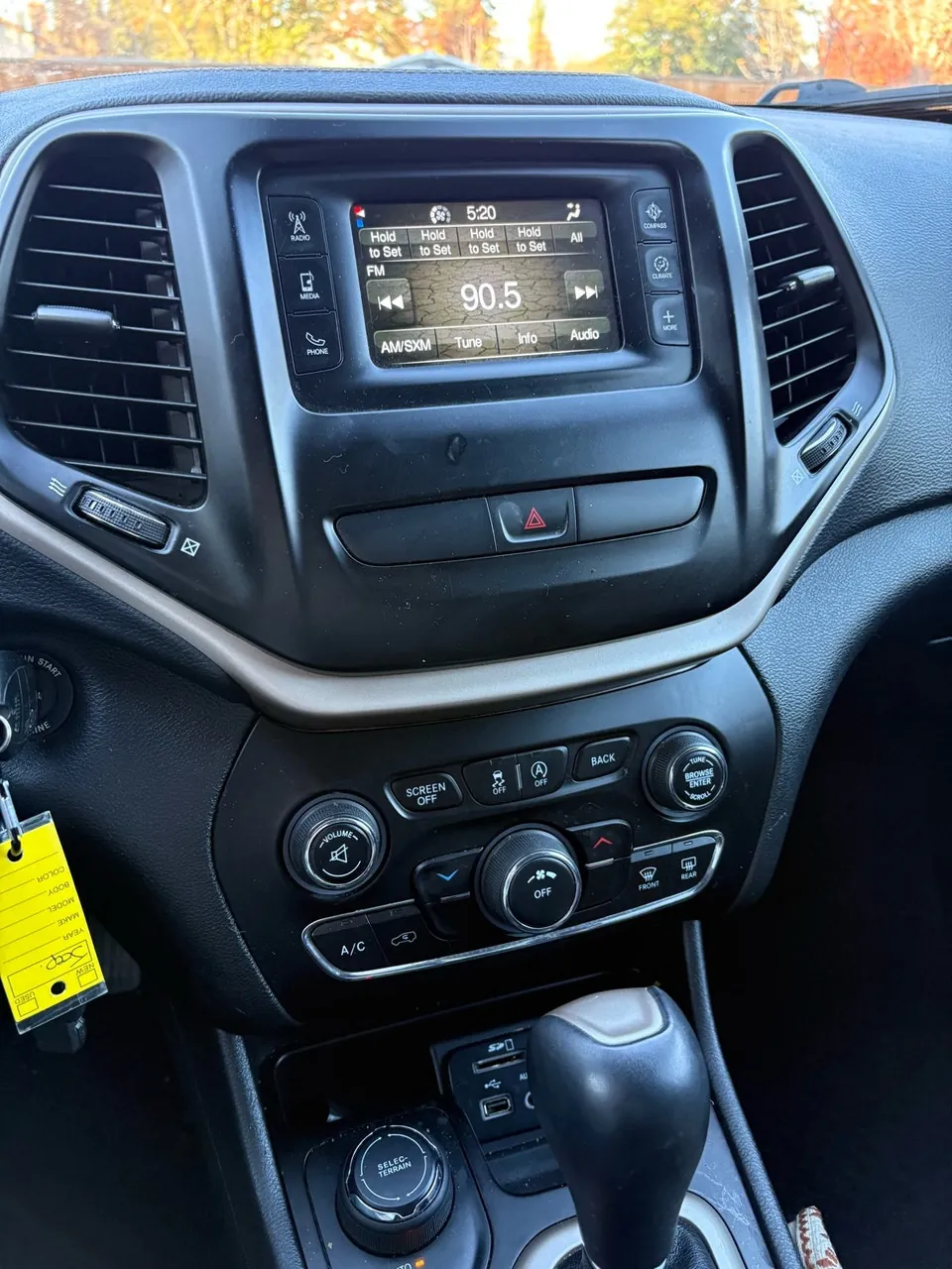 Jeep Cherokee 2017 photo 3