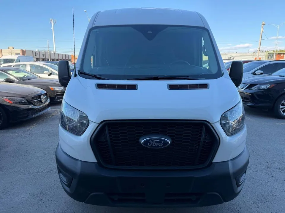 Ford Transit 2023 photo 2